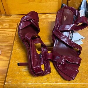 Zara Women's Burgundy Strappy Sandals real leather very comfortable